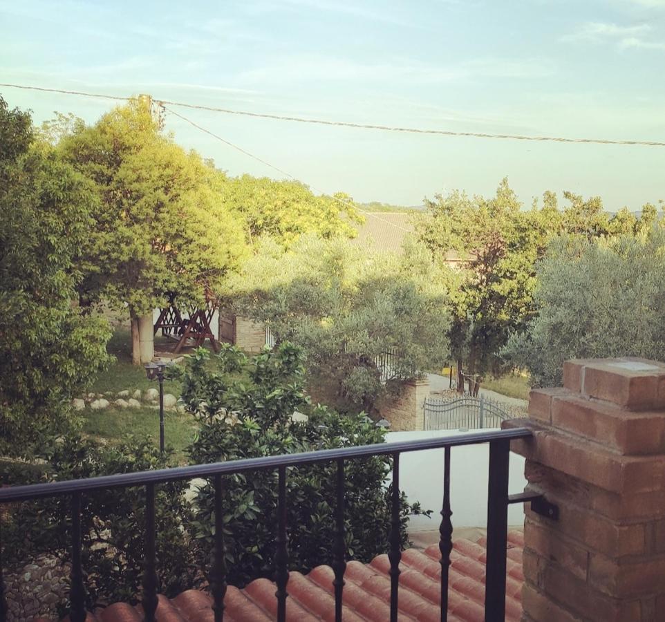 Casale Del Sole Bed & Breakfast Cepagatti Luaran gambar