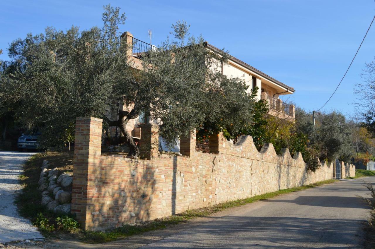Casale Del Sole Bed & Breakfast Cepagatti Luaran gambar