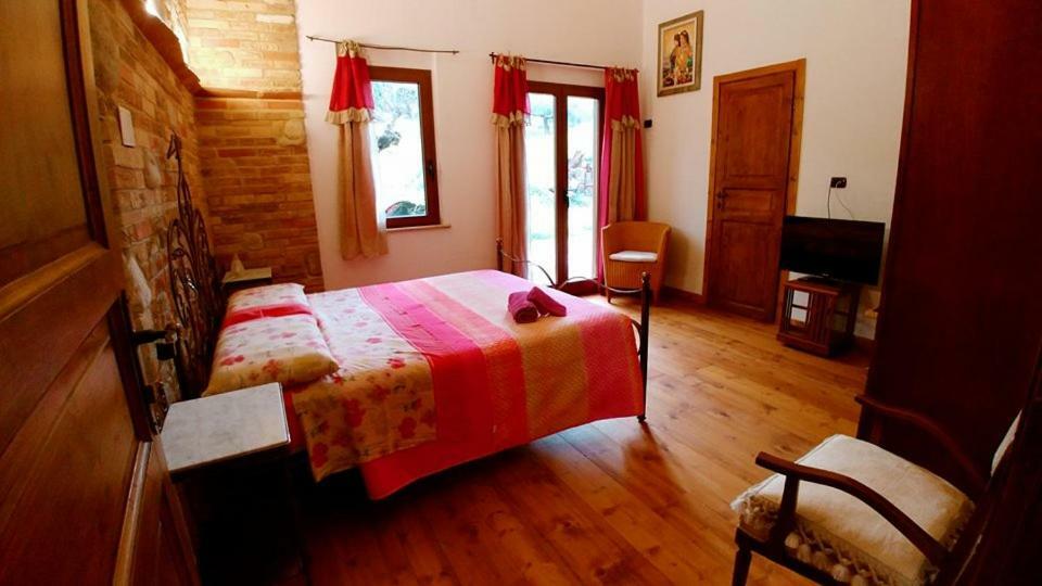Casale Del Sole Bed & Breakfast Cepagatti Luaran gambar