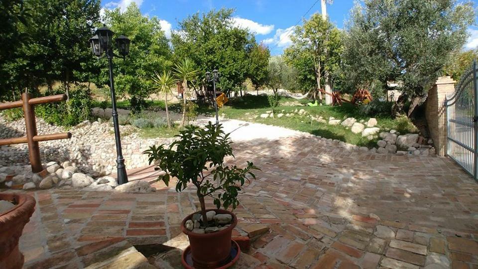 Casale Del Sole Bed & Breakfast Cepagatti Luaran gambar